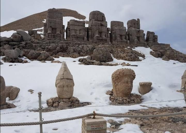 Nemrut Dagi Isik Pansi̇On Karadut (Adiyaman) Exterior foto